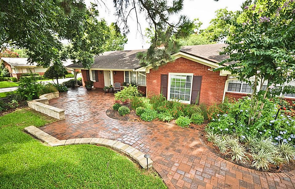 1st image of 622 Oyster Creek Dr