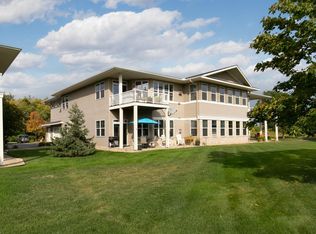 1143 Gallery Ln #1143, Chaska, MN 55318