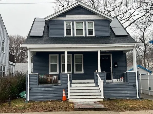 26 Hallowell St, Mattapan, MA 02126
