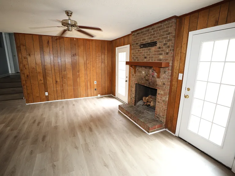 1815 Paisley Ave — Photo 14