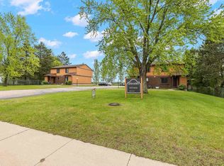 521 E Grand Ave, Rosholt, WI 54473