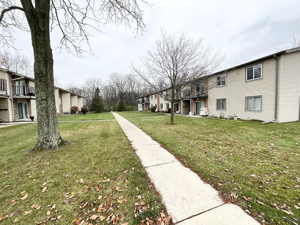 1st image of W170N11557 Armada DRIVE #12