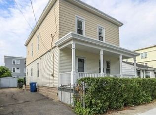39 Inman St, Lawrence, MA 01843