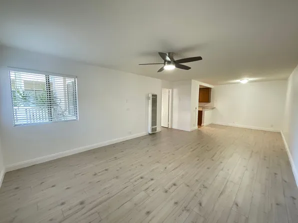 19172 Shoreline Ln Unit 3, Huntington Beach, CA 92648