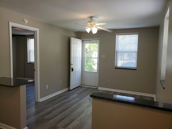 3rd image of 133 Alexandria St
