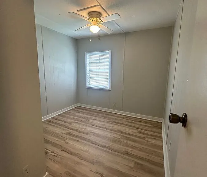 2430 Catherine Lake Rd #3 — Photo 12