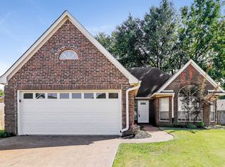 7017 Juanita Cir S, Memphis, TN 38133