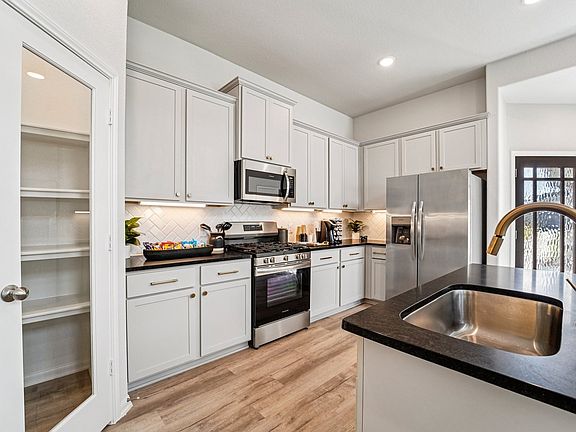 Tejas Village Model Home - Mansfield - Kitchen