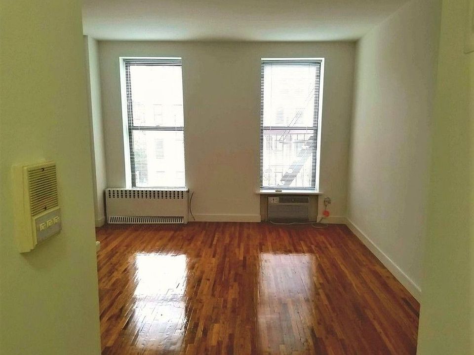 2nd image of 1667 1st Ave #3B