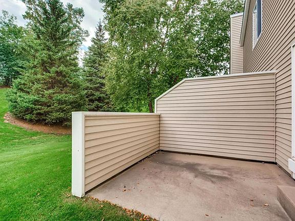 3rd image of 1108 Pecks Woods Dr