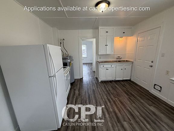 4th image of 277 Baltimore St