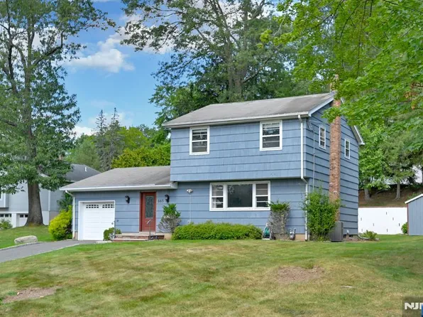 665 Calvin St, Township Of Washington, NJ 07676