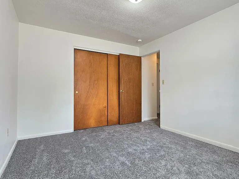502 13th St SE — Photo 13