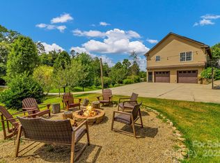 159 S Willow Brook Dr, Asheville, NC 28806