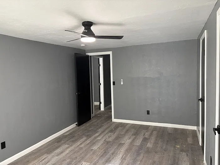 5924 N College St — Photo 14