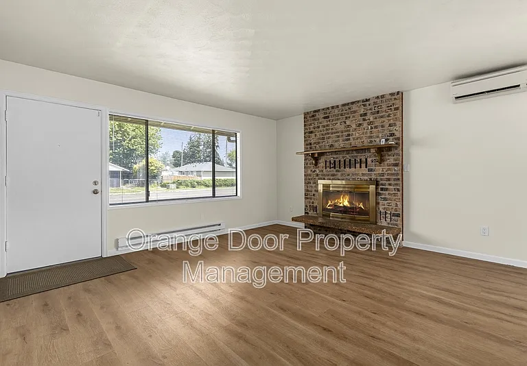 834 S 72nd St — Photo 7