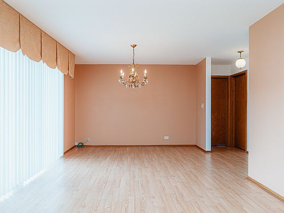 5th image of 7229 W Higgins Ave Unit 402