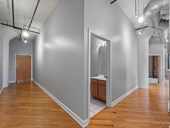 3rd image of 221 E Cullerton St APT 309
