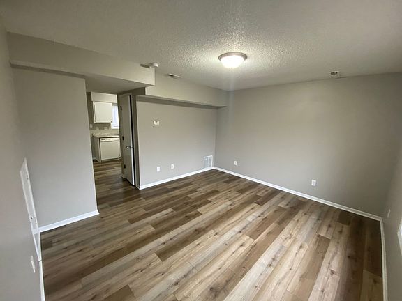 3rd image of 3018 SE 17th St #3020