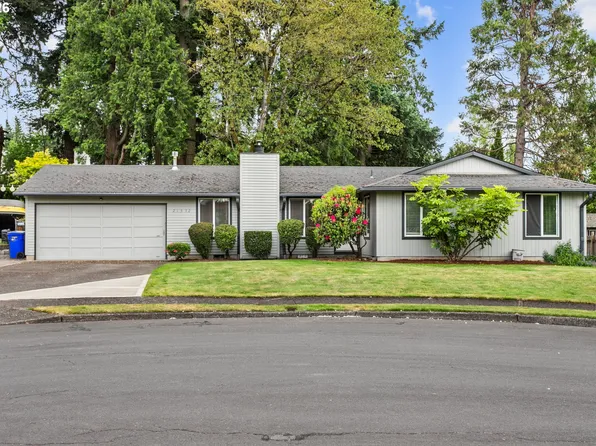 21532 SE Alder St, Gresham, OR 97030