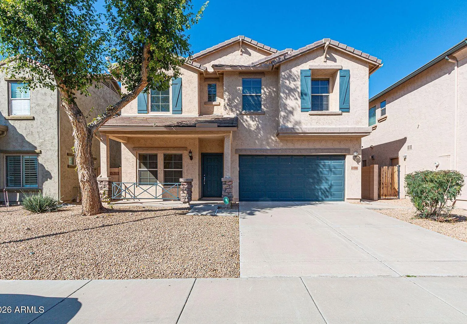 3 bed, 2446 sqft, $2,400 — Photo 1