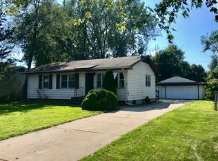 1837 Stephen Dr, Montgomery, IL 60538