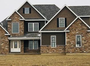 15 Fox Ridge Rd, Horseheads, NY 14845