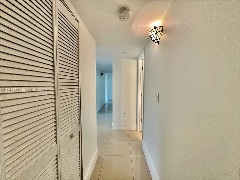 1540 SW 5th Pl #4 — Photo 39
