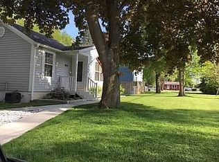 306 N Lily Lake Rd, McHenry, IL 60051