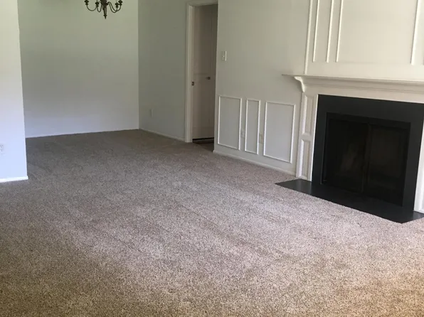 349 Old Forge Xing, Devon, PA 19333