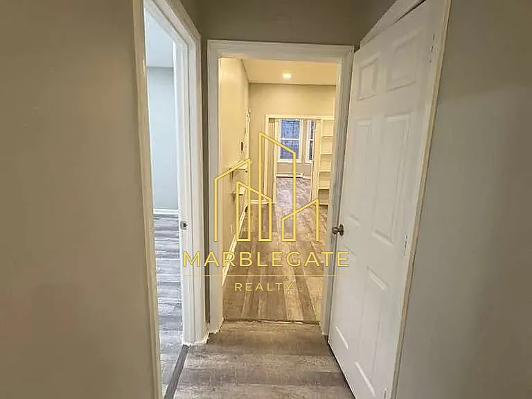 367 Morris Ave #22 — Photo 6