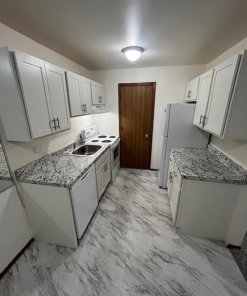 750 N Pioneer Rd — Photo 4