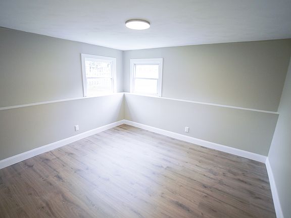 4th image of 67 Forest St APT 1