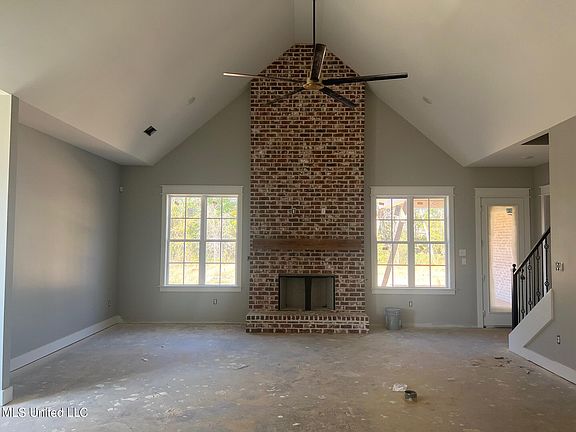 3rd image of 4539 Woodgate Ln