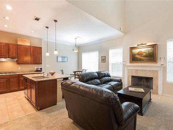 3rd image of 1202 Emerald Glen Trl