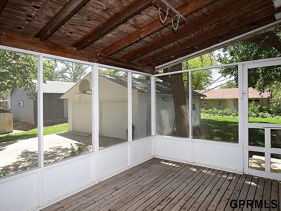 4th image of 107 Oneida St