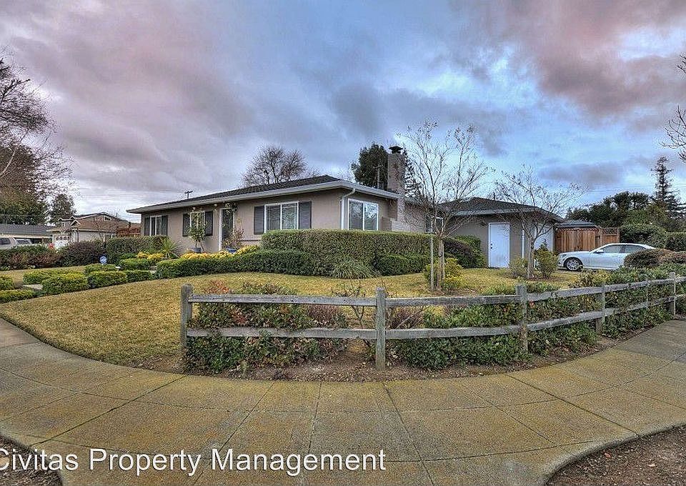 2nd image of 1190 Glenblair Way