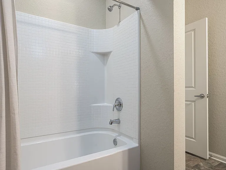 Spring Creek Apartments — Photo 37