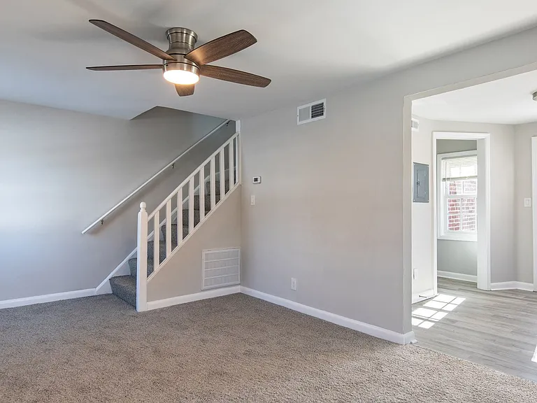 Waterfront And Lake Views in Newly Renovated Platinum Townhomes