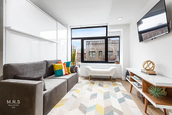 Rented by MNS | media 22