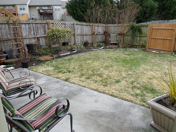 4th image of 1705 Appian Way
