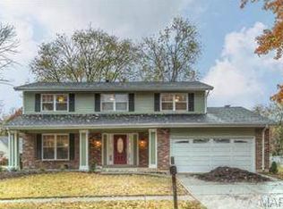 1103 Foxworth Ct, Ballwin, MO