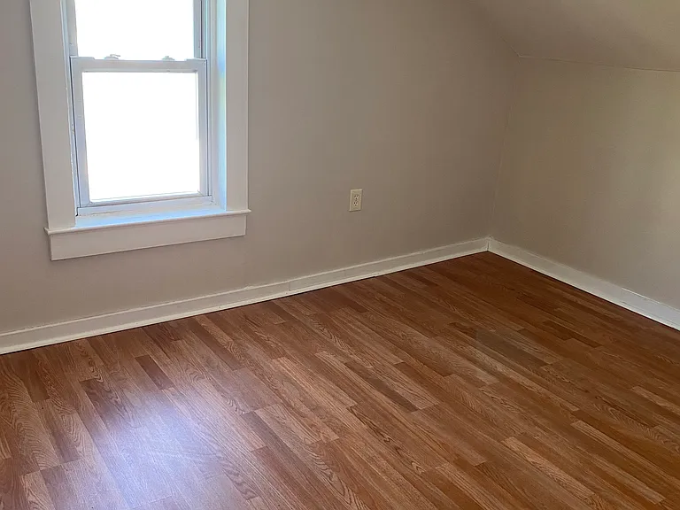 1 Oban Ln — Photo 9