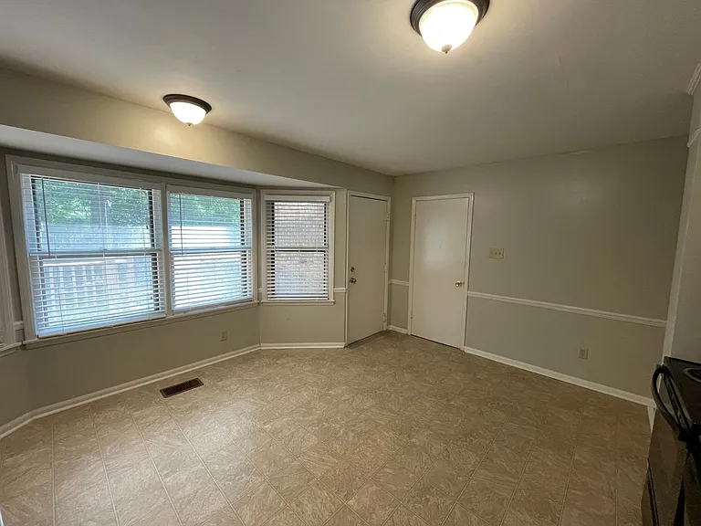 3613 Havenhill Dr — Photo 8
