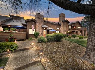 325 Kipling Way UNIT D, Saint Charles, MO 63304