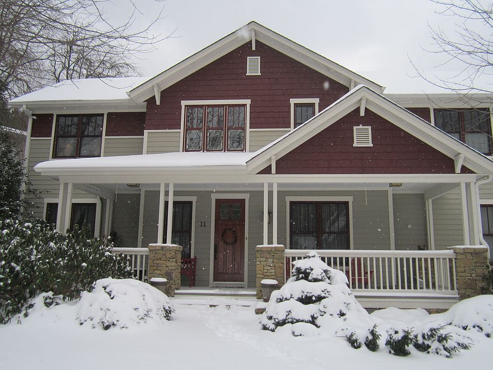 1st image of 11 Applewood Dr