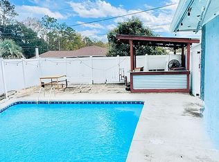 104 Magnolia Dr E, Palatka, FL 32177