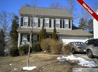 12646 Cardinal Woods Dr, Pineville, NC 28134