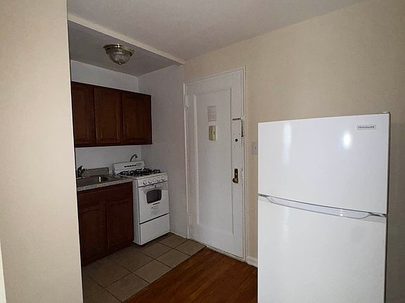 4th image of 86-07 143rd St #2M