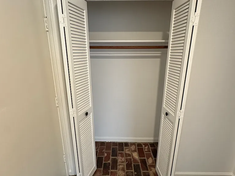 1413 Briarhurst Dr — Photo 7